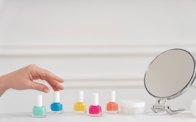 Regular Nail Polish Drying – Why UV Light Doesn’t Work