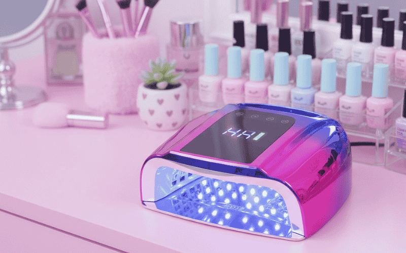 Nails That Light Up: Why Your Gel Isn’t Curing and How to Fix It Nails That Light Up: Why Your Gel Isn’t Curing and How to Fix It