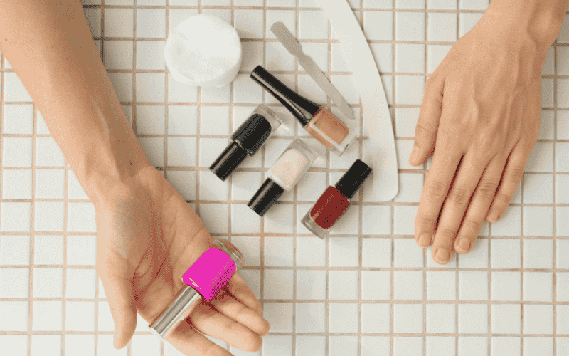 Does A UV Lamp Dry Regular Nail Polish?